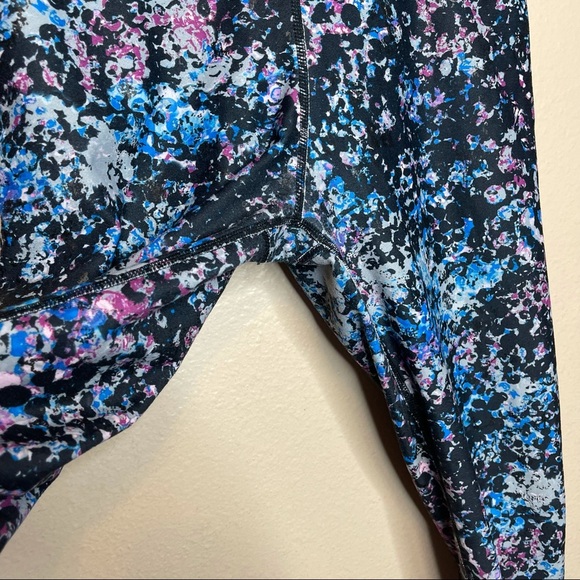 Fabletics Define High Waisted Leggings Size Small - Picture 4 of 6